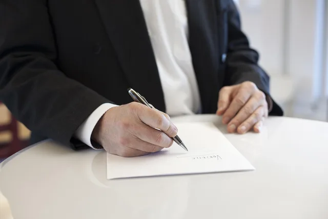 contract, signature, contract, contract, contract, signature, signature, signature, signature, signature. Seven terms that decide an endorsement income estimate